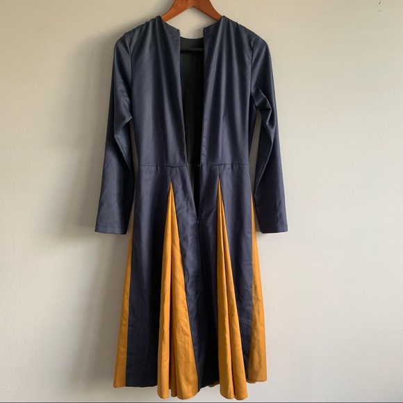 Carlucci Colorblock Pleated Dress mustard - Picture 9 of 9